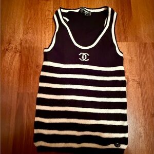 CHANEL Black and White Knit Top